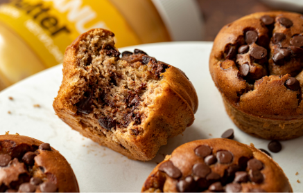 Fitness recept: Banánové muffiny s arašídovým máslem a kousky čokolády