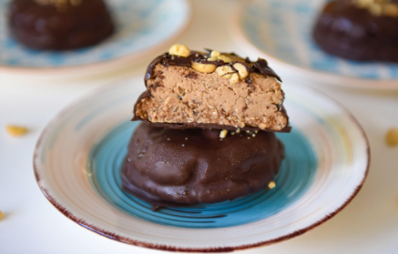 Fitness recept: Nepečené sušenky s arašídovým krémem a čokoládou